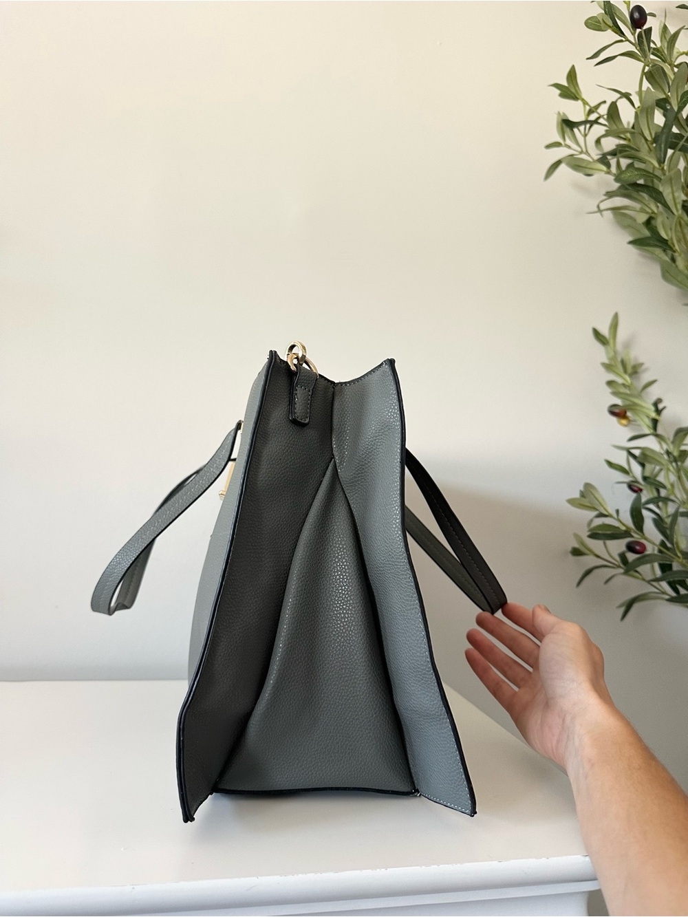 🌿 Bebe • Shoulder Bag - Picture 6 of 8